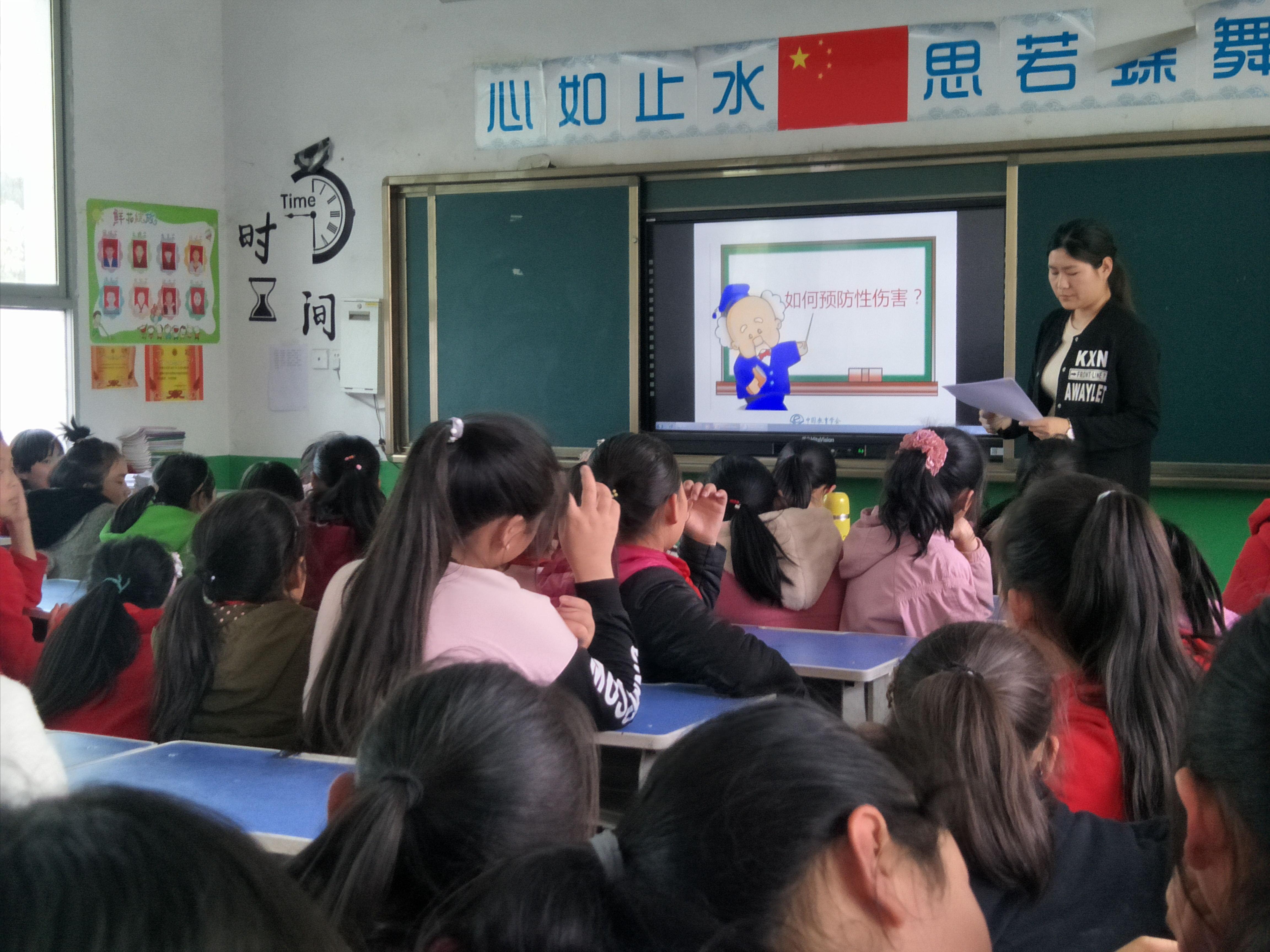 兴隆县小学创新项目，引领教育变革，塑造未来之光